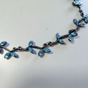 Vintage Silver tone Yoni Z Blue Rhinestone Floral Choker 15-17"